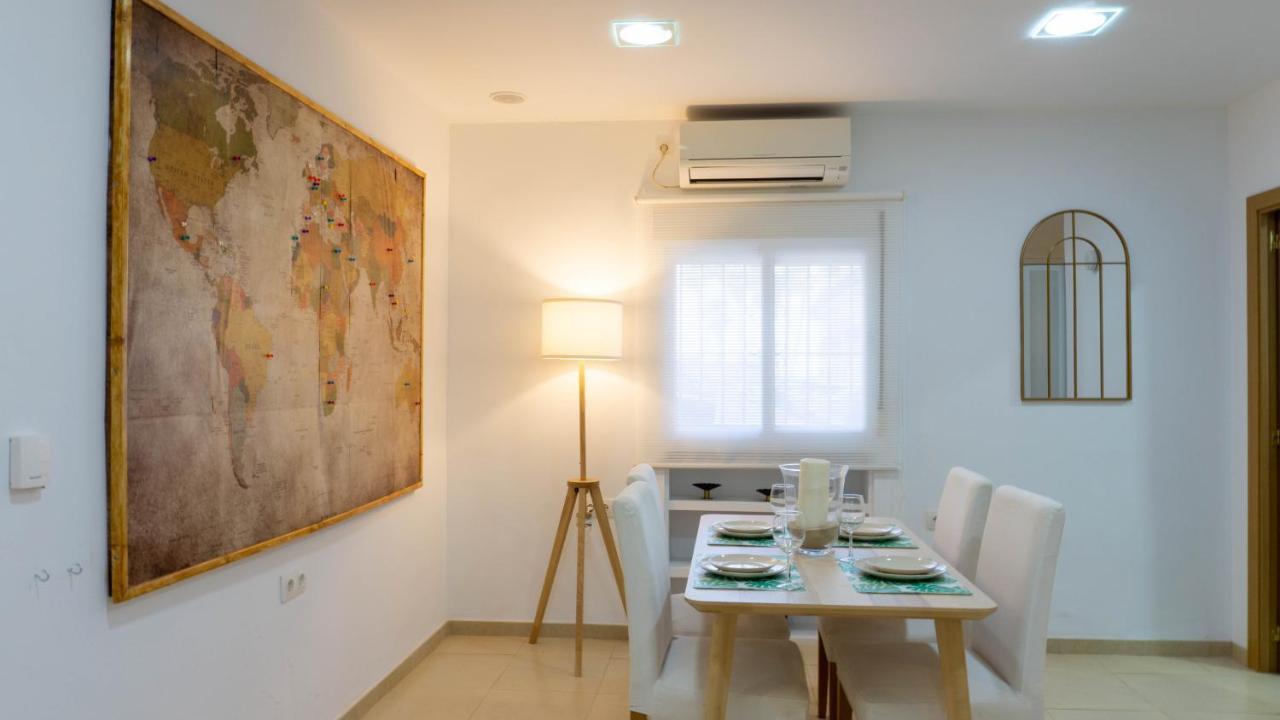 Apartment Caleta Beach Málaga Exteriör bild
